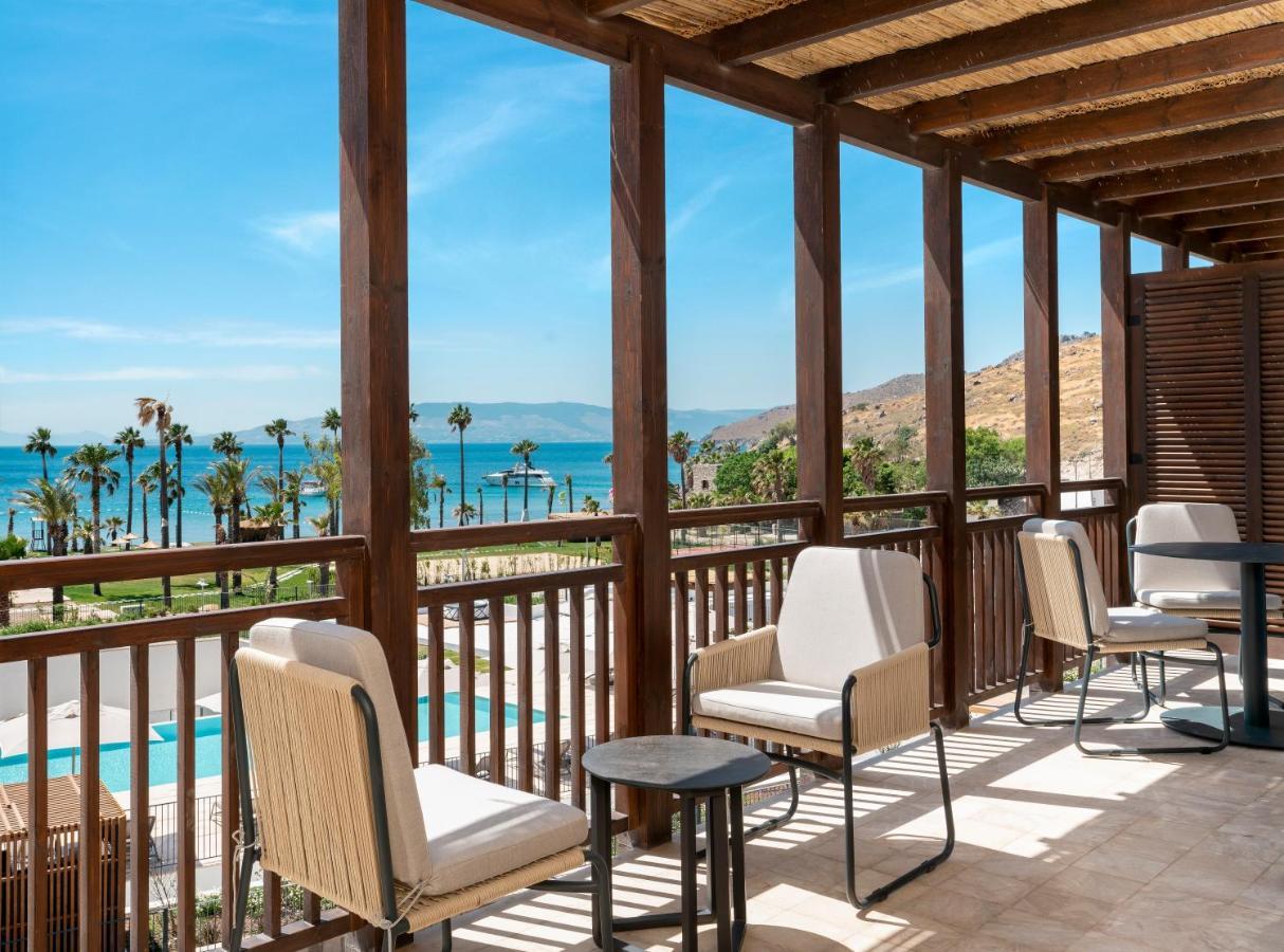 Radisson Collection Hotel, Bodrum Akyarlar Exteriör bild The Westin Resort & Villas, Naoussa, Paros