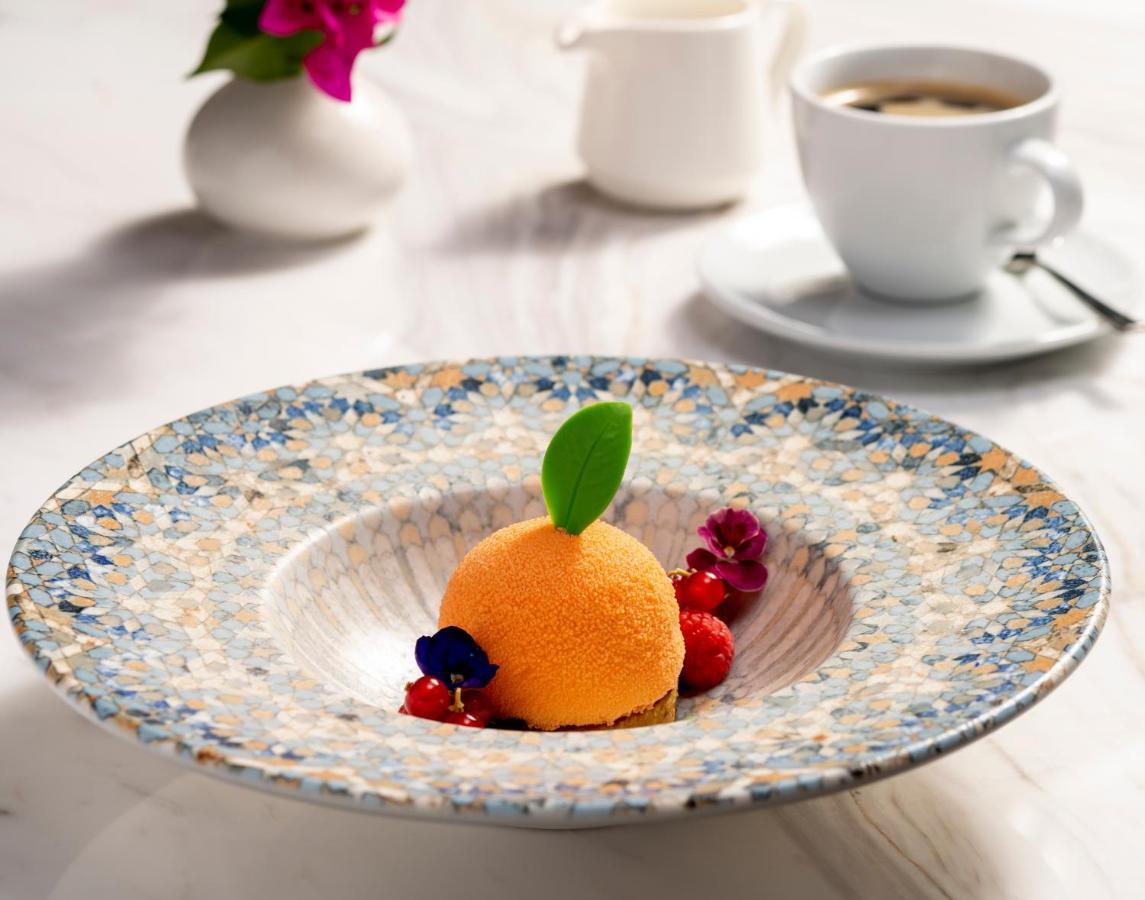 Radisson Collection Hotel, Bodrum Akyarlar Exteriör bild A dessert