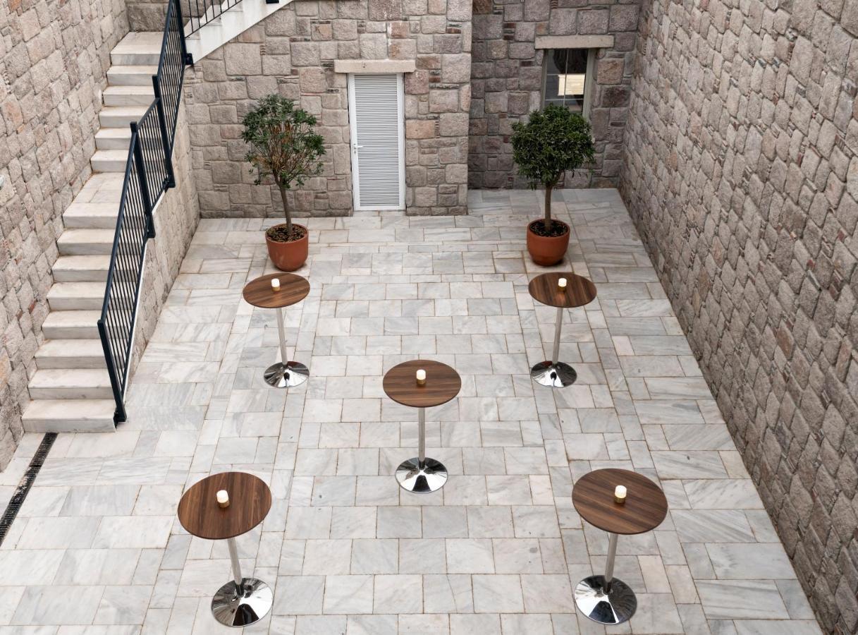Radisson Collection Hotel, Bodrum Akyarlar Exteriör bild The courtyard of the museum