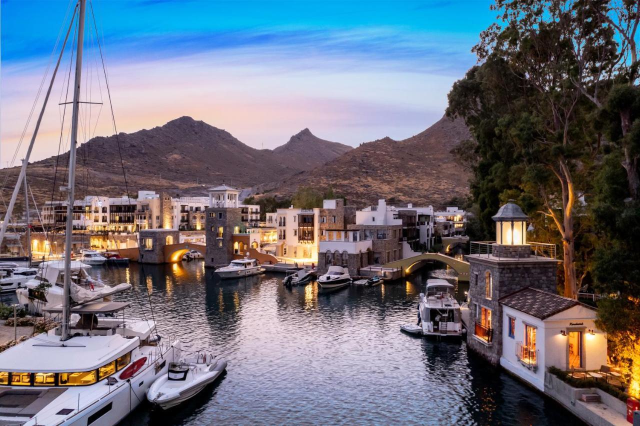 Radisson Collection Hotel, Bodrum Akyarlar Exteriör bild The Village at Mountain Shadows