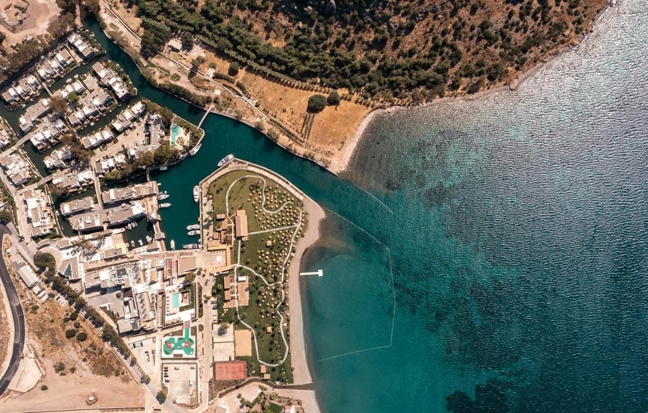 Radisson Collection Hotel, Bodrum Akyarlar Exteriör bild Aerial view of the port