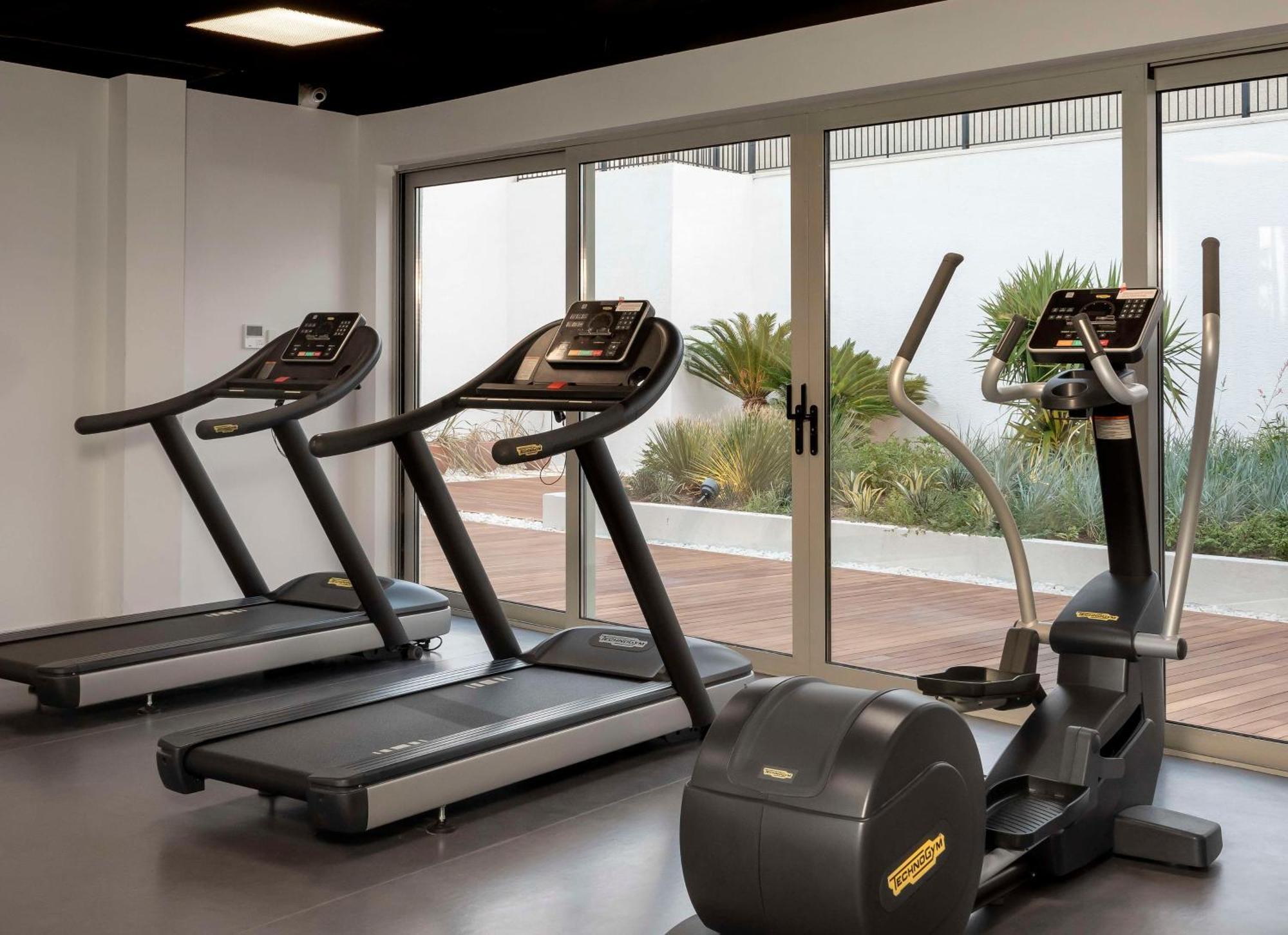 Radisson Collection Hotel, Bodrum Akyarlar Exteriör bild Treadmills and elliptical cross trainer
